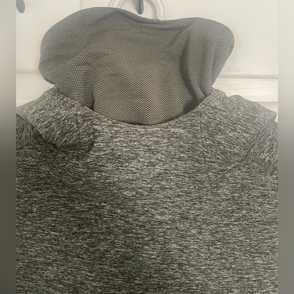 Lululemon run hoodie - Picture 2 of 3